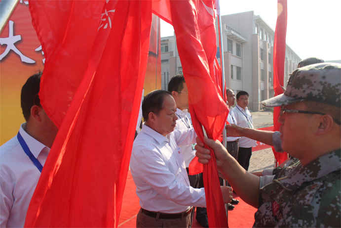 2013新生軍訓(xùn)正式開始