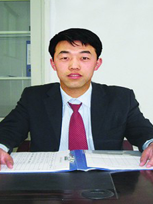 優(yōu)秀帶隊老師-李建平